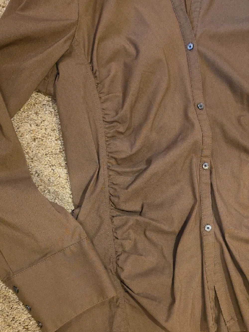 Express Brown Ruched-Side Button Down Shirt - Picture 4 of 5